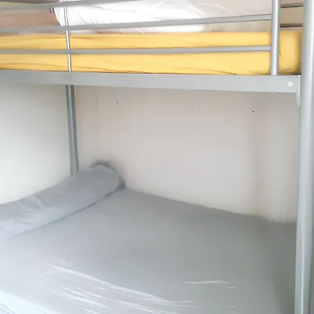 Avec Vue Sur La Terrasse Amenagee Et Wifi A Luz Saint Sauveur A 6 Km Des Pistes Appartement *