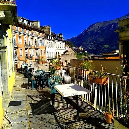 Avec Vue Sur Montagne A Luz Saint Sauveur 32m² + Terrasse *