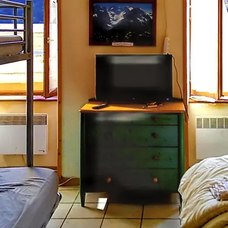 Avec Vue Sur Montagne A Luz Saint Sauveur 32m² + Terrasse Apartamento