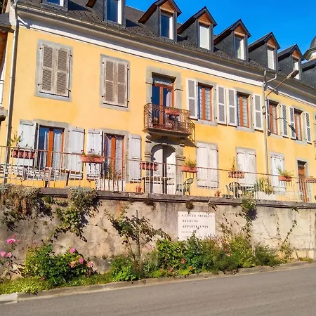 Avec Vue Sur Montagne A Luz-saint-sauveur, 32m² + Terrasse